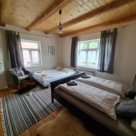 Pod Skalou 펜션 Liptovská Osada